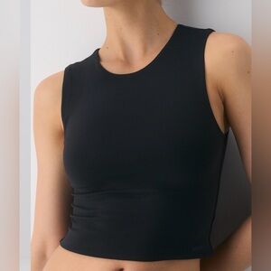 Babaton Contour Tenor Tank Top